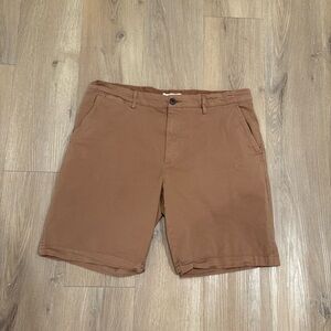 Goodthreads Men's Brown Flat Front Shorts
